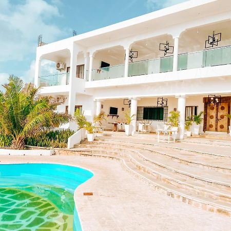 Met Beach Resort Melinde Exterior foto