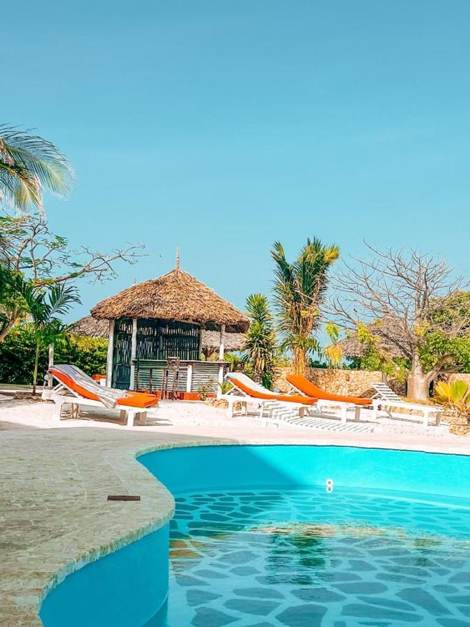 Met Beach Resort Melinde Exterior foto