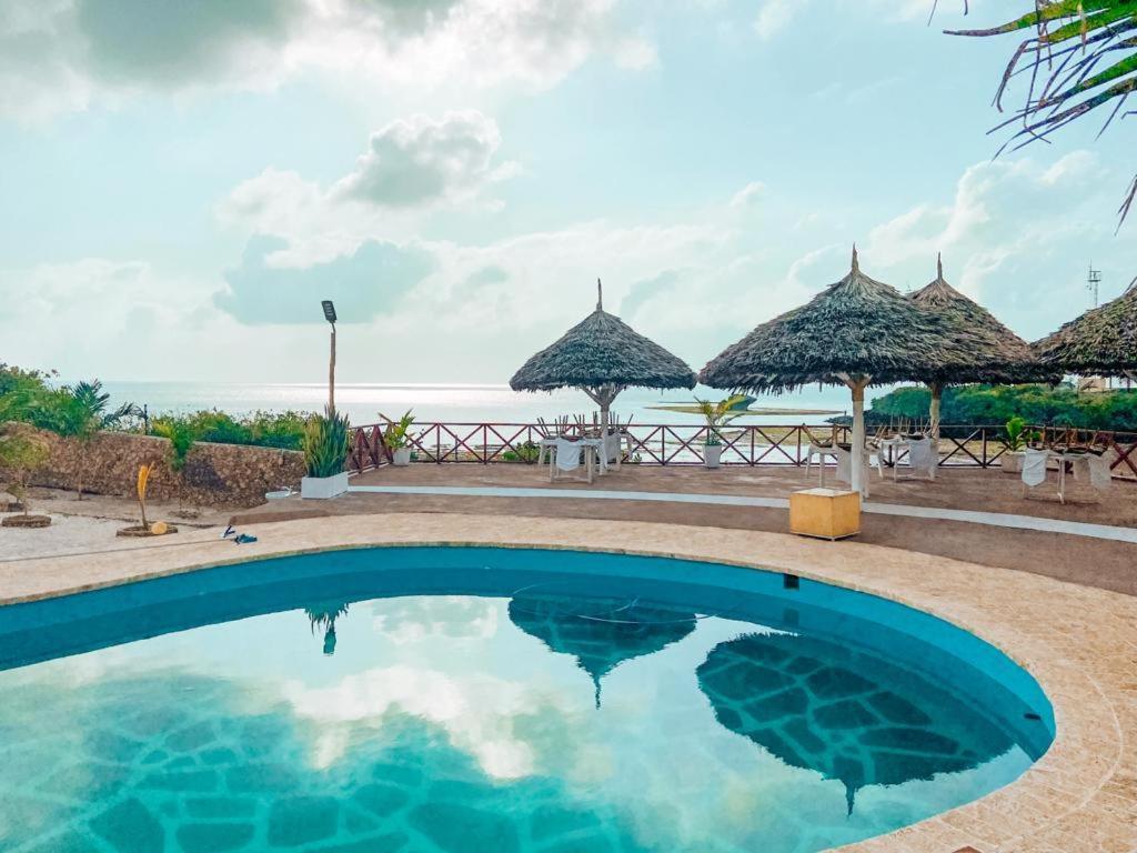 Met Beach Resort Melinde Exterior foto